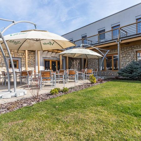 Hotel Kravi Hora Bořetice Esterno foto