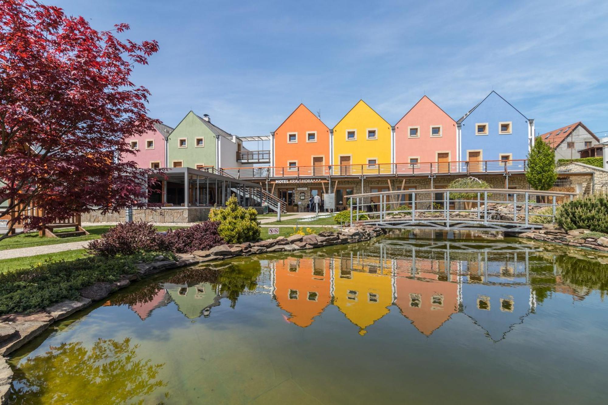 Hotel Kravi Hora Bořetice Esterno foto